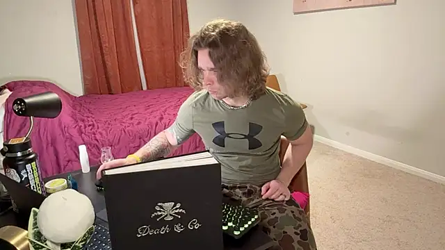 Snapshot of DaddydayDrinkzz chatting on 03/07/25, 07:41 DaddydayDrinkzz online show from 03/07/25, 07:41