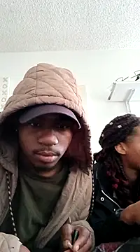 lightskinnbrazzy online show from 03/18/25, 12:08