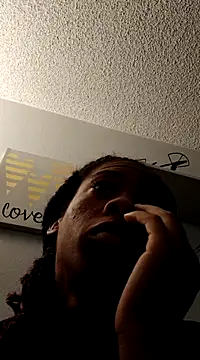 lightskinnbrazzy online show from 03/18/25, 08:17