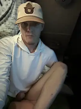 Snapshot of devinshd chatting on 12/22/25, 12:44 devinshd online show from 12/22/25, 12:44