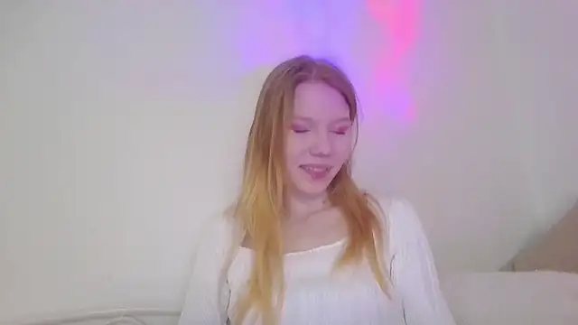 Esme Runn online show from 02/28/25, 08:20