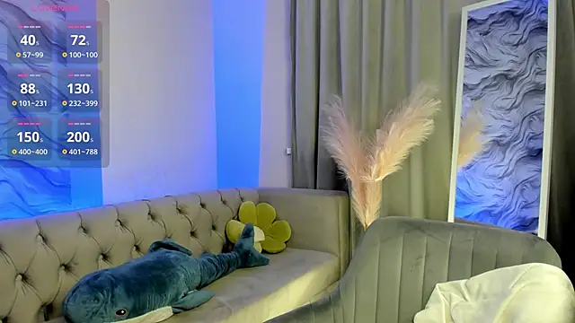 Esme Runn online show from 11/10/25, 03:33