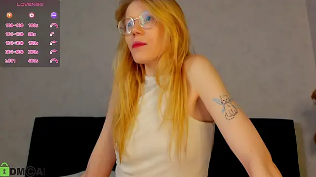 Esme Runn online show from 05/14/26, 03:14