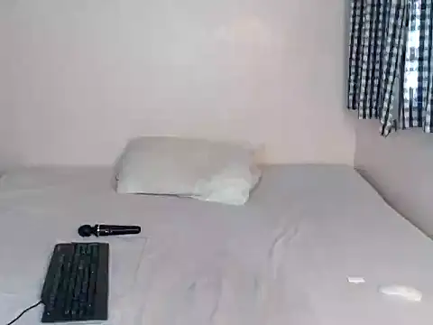 Crystal x ebony online show from 10/25/25, 04:22