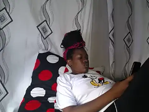 SexyRed18 online show from 01/09/25, 06:59