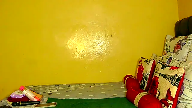 Down to earth girl online show from 11/09/25, 05:39