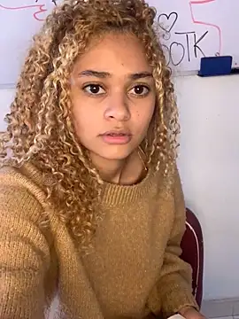 gaby jin online show from 12/04/24, 03:15