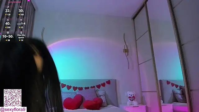 flora off online show from 02/11/25, 12:36