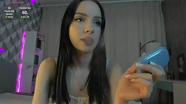 flora off online show from 12/20/25, 12:30