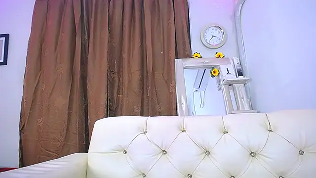 Snapshot of alaia_03 chatting on 03/08/25, 03:24 alaia 03 online show from 03/08/25, 03:24