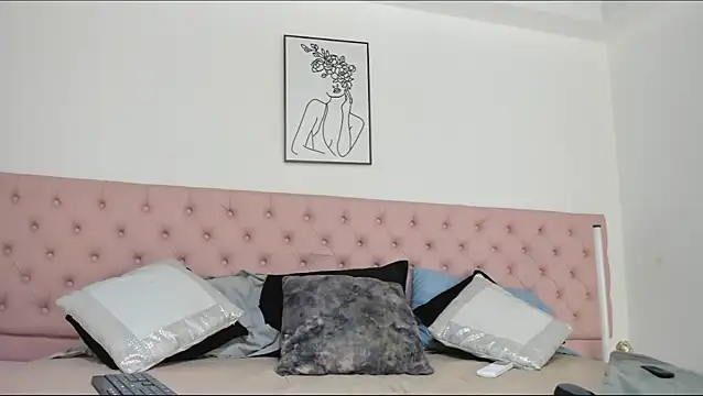 CarolinaGlamour online show from 03/04/26, 07:10