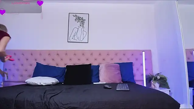 CarolinaGlamour online show from 12/02/25, 07:26