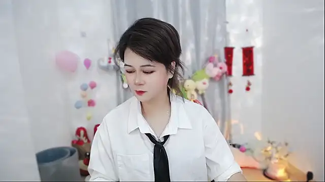Snapshot of Fan_ting chatting on 05/06/26, 02:04 Fan ting online show from 05/06/26, 02:04