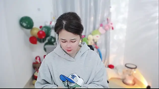 Fan ting online show from 02/12/26, 01:16