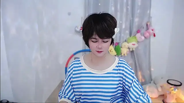 Fan ting online show from 10/19/25, 02:03
