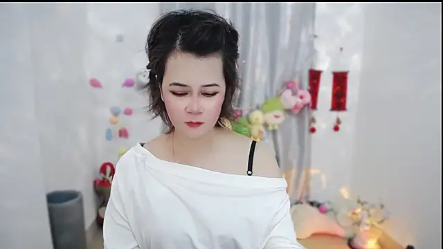 Snapshot of Fan_ting chatting on 05/16/26, 06:01 Fan ting online show from 05/16/26, 06:01