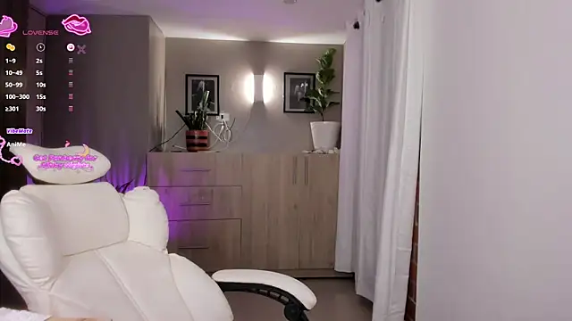 Niicoleta online show from 04/09/26, 06:19