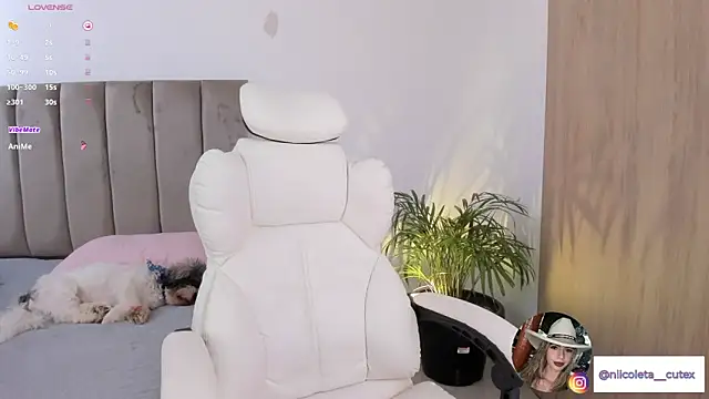 Niicoleta online show from 02/07/26, 07:55