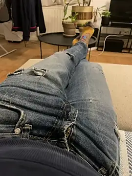 Snapshot of RSR_26689 chatting on 02/12/25, 04:33 RSR 26689 online show from 02/12/25, 04:33