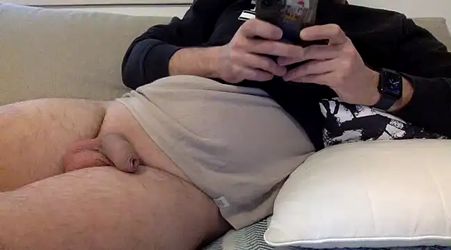 Snapshot of RSR_26689 chatting on 02/19/25, 03:49 RSR 26689 online show from 02/19/25, 03:49