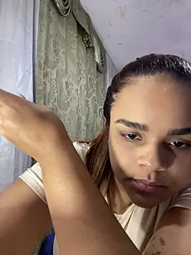 Evabigass online show from 04/10/26, 09:00