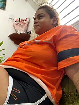 Evabigass online show from 11/27/25, 01:00