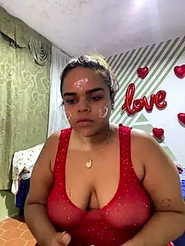 Snapshot of Evabigass chatting on 01/08/26, 07:20 Evabigass online show from 01/08/26, 07:20