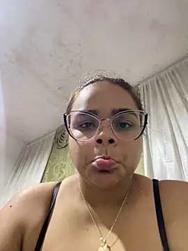 Snapshot of Evabigass chatting on 01/06/26, 07:51 Evabigass online show from 01/06/26, 07:51