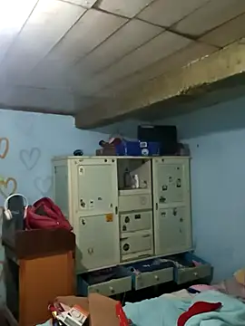 Elvishcassie  online show from 03/09/25, 08:42