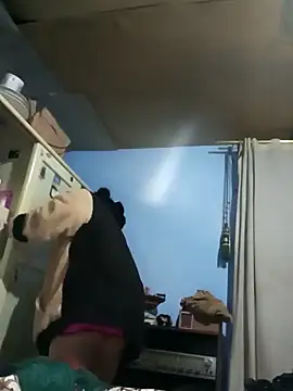 Elvishcassie  online show from 10/14/25, 12:44