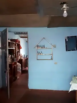 Elvishcassie  online show from 10/31/25, 08:05