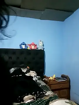 Elvishcassie  online show from 12/22/25, 11:27