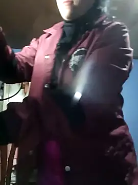 Elvishcassie  online show from 03/18/26, 10:10