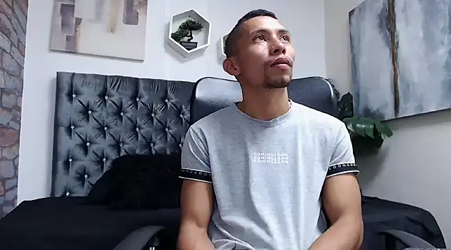 Snapshot of richar_voller chatting on 12/09/24, 12:19 richar voller online show from 12/09/24, 12:19