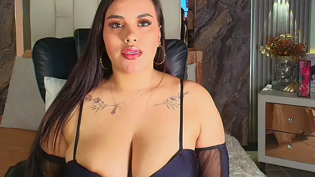 Jeen Taylor online show from 11/22/25, 10:47