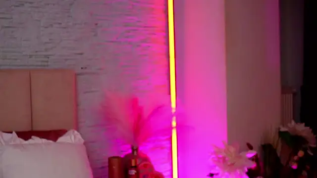 RachelSwaan online show from 02/11/26, 06:24