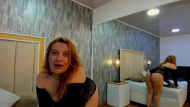 Snapshot of RoxieJackson chatting on 11/19/25, 03:12 RoxieJackson online show from 11/19/25, 03:12