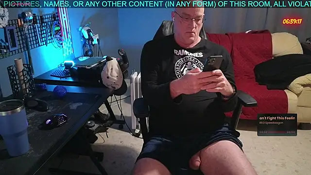 Pilot Dave 69 online show from 11/28/25, 05:40