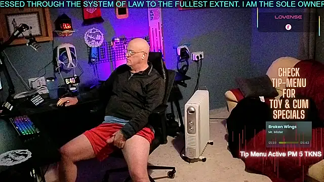 Pilot Dave 69 online show from 11/25/25, 05:41