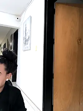 evafoxs online show from 11/05/25, 03:53