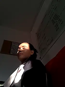 evafoxs online show from 11/20/25, 12:17