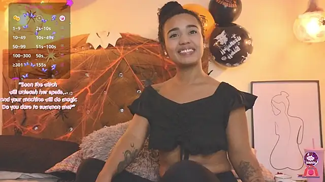 evafoxs online show from 10/10/25, 02:56
