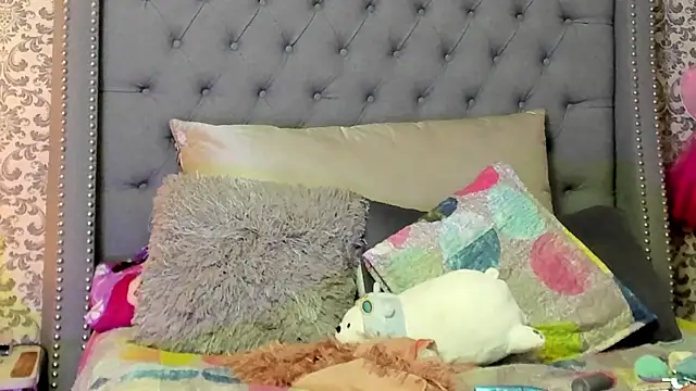 evafoxs online show from 01/16/25, 03:02