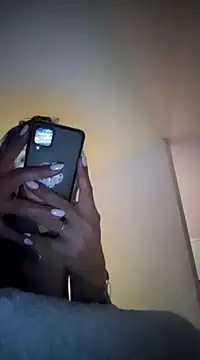 mariasaenz22 online show from 10/25/25, 07:03