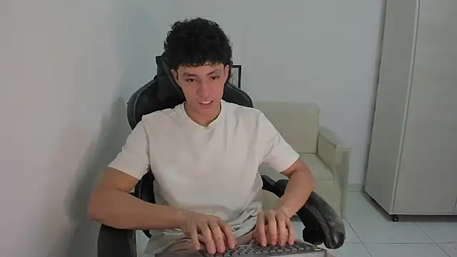 enzo sloran online show from 03/06/26, 04:51