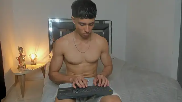 enzo sloran online show from 11/22/25, 06:23