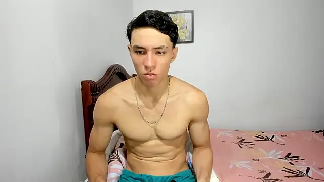 Snapshot of enzo_sloran chatting on 10/15/25, 01:52 enzo sloran online show from 10/15/25, 01:52