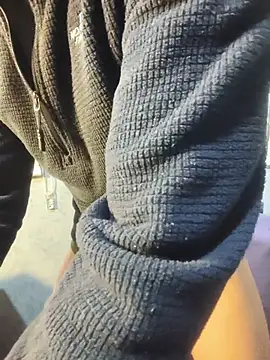 nextdoorneighbor online show from 11/18/25, 01:21