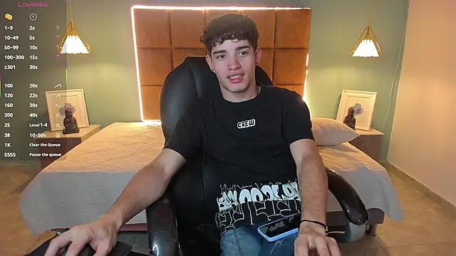 AlejooTwink online show from 10/27/25, 12:55