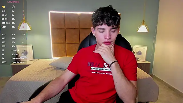 AlejooTwink online show from 10/03/25, 04:41